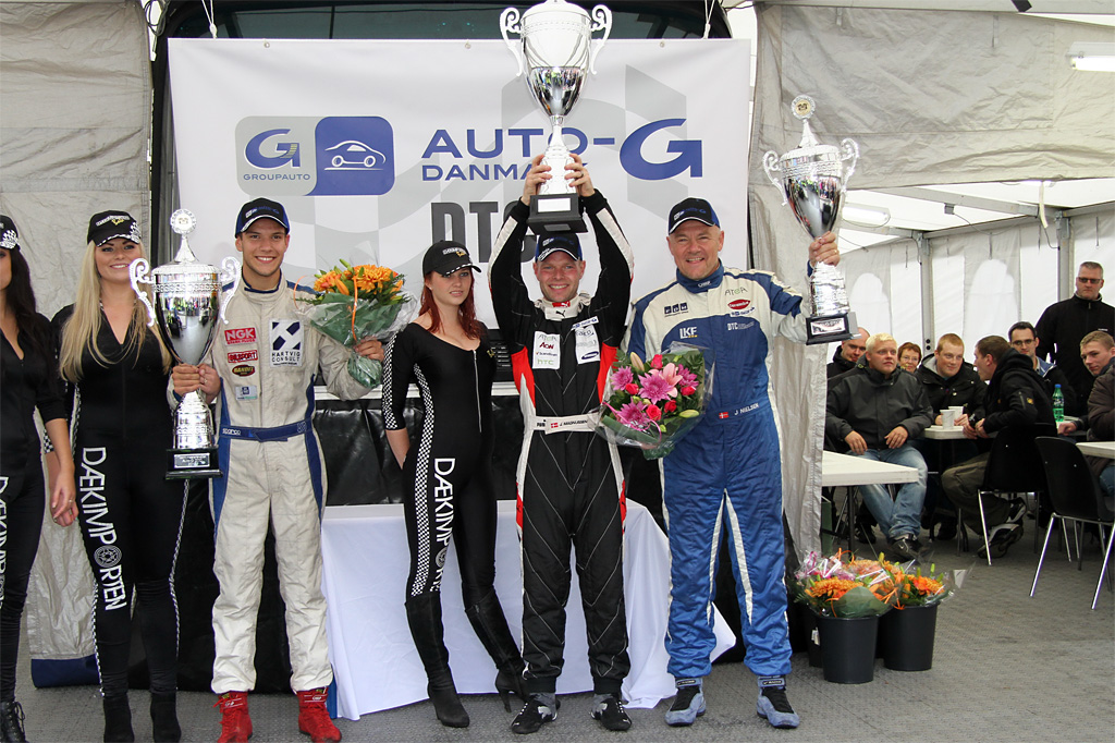 De tre bedste i Auto-G DTC - fra venstre Dennis Lind (nummer to), Jan Magnussen (nummer et) og John Nielsen (nummer tre)
(Foto: speedfoto.dk)